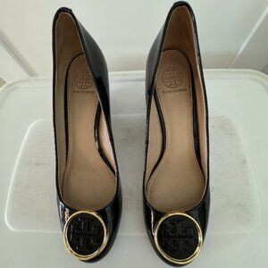 Tory Burch Wedges with Emblem